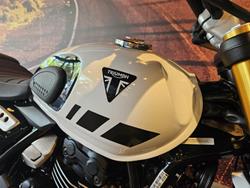 2025 Triumph Scrambler 400 XC Scrambler White