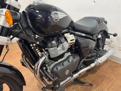 2023 Royal Enfield SUPER METEOR 650 Astral Black