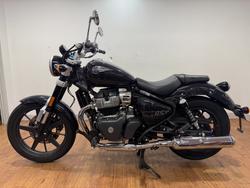 2023 Royal Enfield SUPER METEOR 650 Astral Black