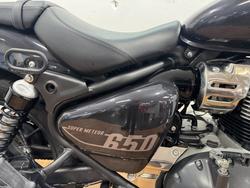 2023 Royal Enfield SUPER METEOR 650 Astral Black