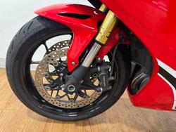 2017 Honda CBR1000RR (FIREBLADE) RED