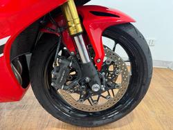 2017 Honda CBR1000RR (FIREBLADE) RED