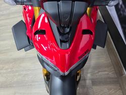 2023 DUCATI STREETFIGHTER V4 S RED