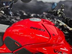 2023 DUCATI STREETFIGHTER V4 S RED