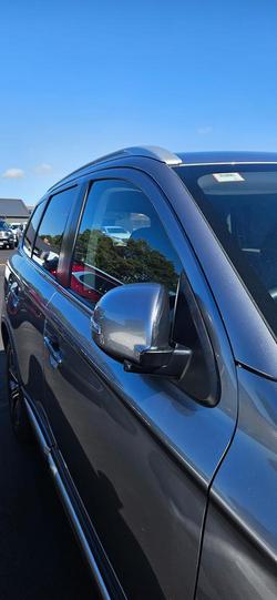 2018 Mitsubishi
                Outlander LS