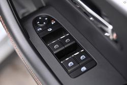 2025 Mazda CX-60 P50e Evolve