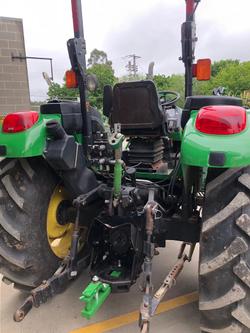 0 John Deere 5325 Rops Tractor & Bucket 67Hp 2556 Hours Green