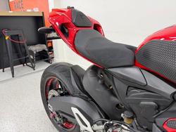 2015 DUCATI 899 PANIGALE Red