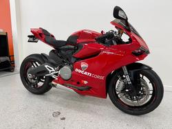 2015 DUCATI 899 PANIGALE Red