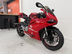 2015 DUCATI 899 PANIGALE Red