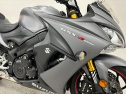 2015 Suzuki GSX-S1000F grey