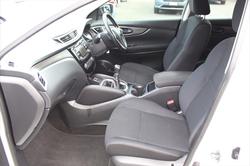 2015 Nissan QASHQAI ST