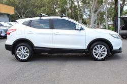 2015 Nissan QASHQAI ST