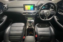 2021 MG HS PHEV Essence