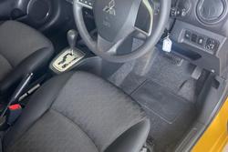 2021 Mitsubishi Mirage ES