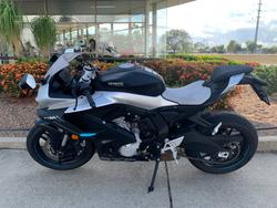 2025 CFMOTO 2025 CF Moto 675CC 675SR-R ABS NEBULA BLACK