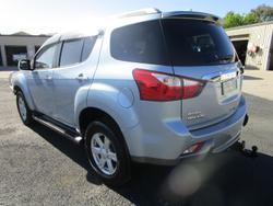 2016 Isuzu MU-X LS-T