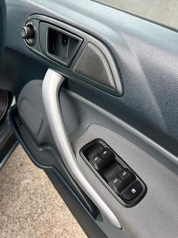 2011 Ford Fiesta CL WT Metropolitan Grey