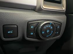 2015 Ford Everest Trend