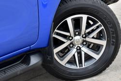 2019 Toyota Hilux SR5