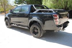 2025 Isuzu D-MAX BLADE