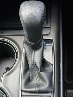 2022 Toyota Camry Ascent AXVH70R Glacier White