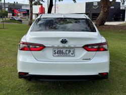 2022 Toyota Camry Ascent AXVH70R Glacier White