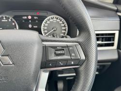 2022 Mitsubishi
                Outlander LS