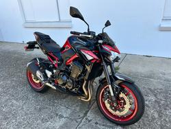 2024 Kawasaki Z900 (ZR900) RED