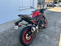 2024 Kawasaki Z900 (ZR900) RED