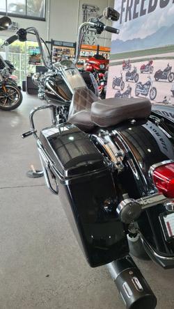 2011 Harley-davidson FLHR ROAD KING Black