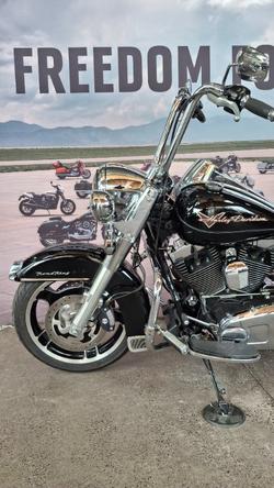 2011 Harley-davidson FLHR ROAD KING Black