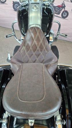 2011 Harley-davidson FLHR ROAD KING Black