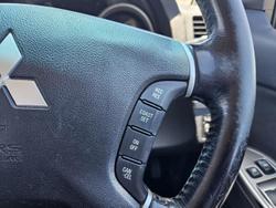 2013 Mitsubishi Pajero GLX-R