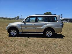 2013 Mitsubishi Pajero GLX-R