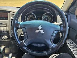 2013 Mitsubishi Pajero GLX-R