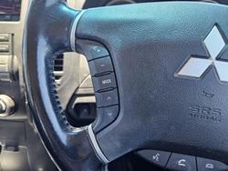 2013 Mitsubishi Pajero GLX-R