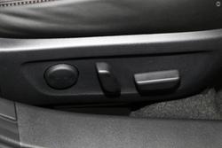 2025 Mazda 3 G20 Touring