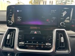 2022 Kia Sorento Sport