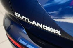 2024 Mitsubishi Outlander LS