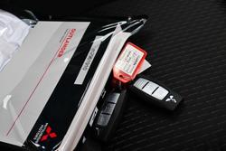 2024 Mitsubishi Outlander LS