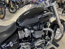 2014 Triumph America America Black