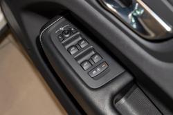 2021 Volvo XC60 B6 R-Design MY22 AWD White