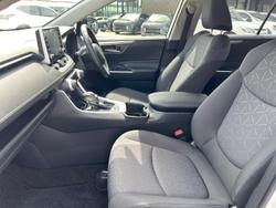 2022 Toyota
RAV4 GXL