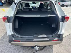 2022 Toyota
RAV4 GXL