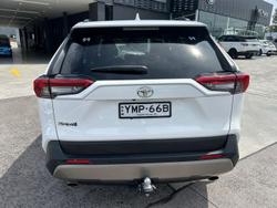 2022 Toyota
RAV4 GXL