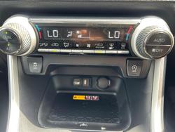 2022 Toyota
RAV4 GXL