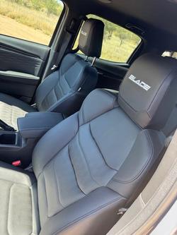 2025 Isuzu D-MAX BLADE MY24 4X4 Dual Range Granite Grey