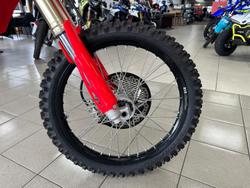 2022 Honda CRF250R CRF Red