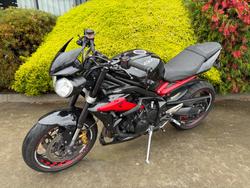 2013 Triumph STREET TRIPLE R Black